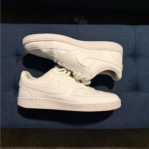 Men's White Nike Sneakers